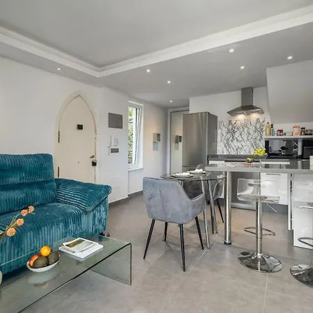 Puerto Banus Duplex Penthouse With Rooftop Terrace Appartamento *